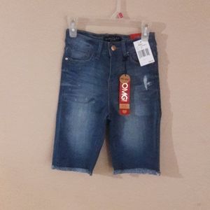 Girls Size 10 midsize shorts. Never worn